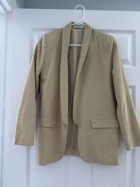ViVI Tan Open-Front Blazer
